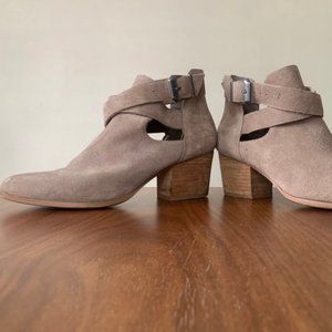 Sole Society Tan Suede Ankle Boots